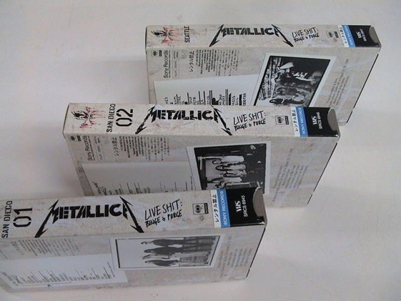 VHSビデオ メタリカ METALLICA BINGEPURGE SHIT LIVE 3本セット ロック